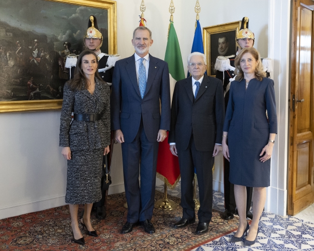 Il Presidente Sergio Mattarella e la Sig.ra Laura con le Loro Maestà il Re Felipe VI e la Regina Letizia di Spagna a Villa Rosebery
