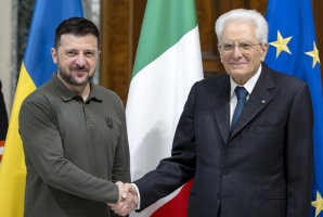 Il Presidente Sergio Mattarella con il Presidente d’Ucraina, Volodymyr Zelenskyy