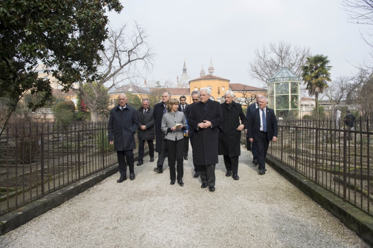 Il Presidente Sergio Mattarella visita l'orto botanico