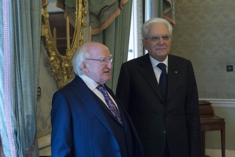 Il Presidente Sergio Mattarella con il Presidente d'Irlanda Michael D. Higgins al Palazzo Presidenziale 
