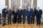 Il Presidente Mattarella riceve il cast del film "Eterno visionario" e i familiari di Pirandello