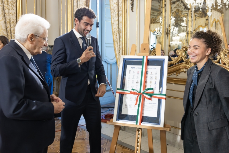 Il Presidente Sergio Mattarella con Jasmine Paolini e Matteo Berrettini 
