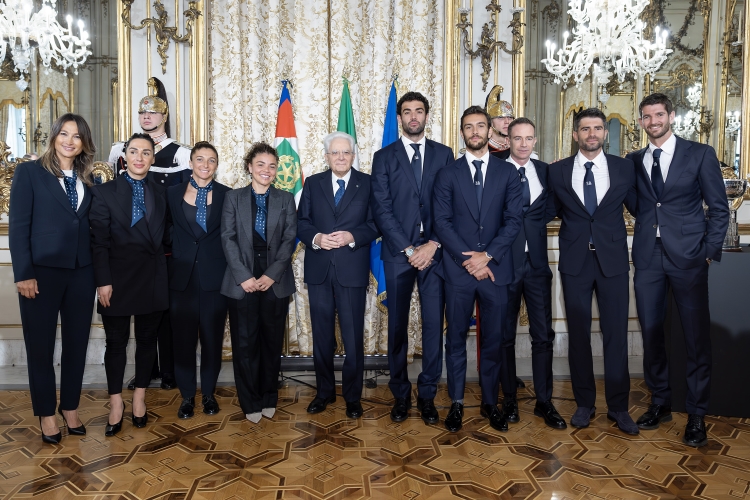 Il Presidente Sergio Mattarella in occasione dell'incontro con le Nazionali italiane di Tennis femminile e maschile vincitrici della Billie Jean King Cup 2024 e della Coppa Davis 2024 
