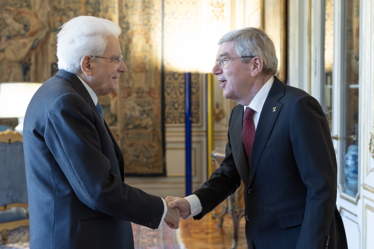 Il Presidente Sergio Mattarella incontra Thomas Bach Presidente del CIO
