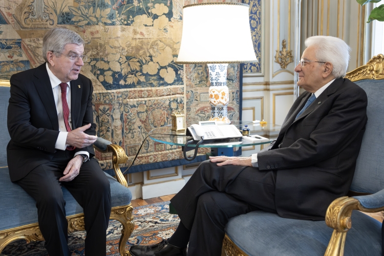 Il Presidente Sergio Mattarella incontra Thomas Bach Presidente del CIO
