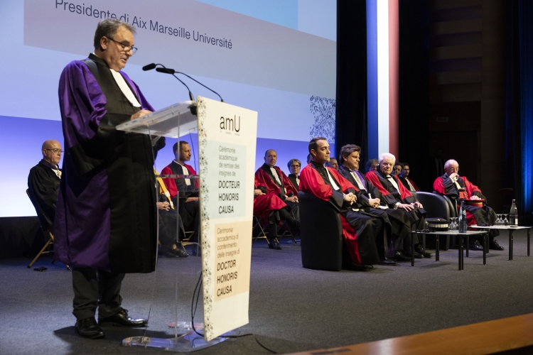Il Presidente della Repubblica, Sergio Mattarella in occasione della cerimonia di consegna dell’onorificenza accademica di Dottore Honoris Causa dall’Università di Aix-Marseille
