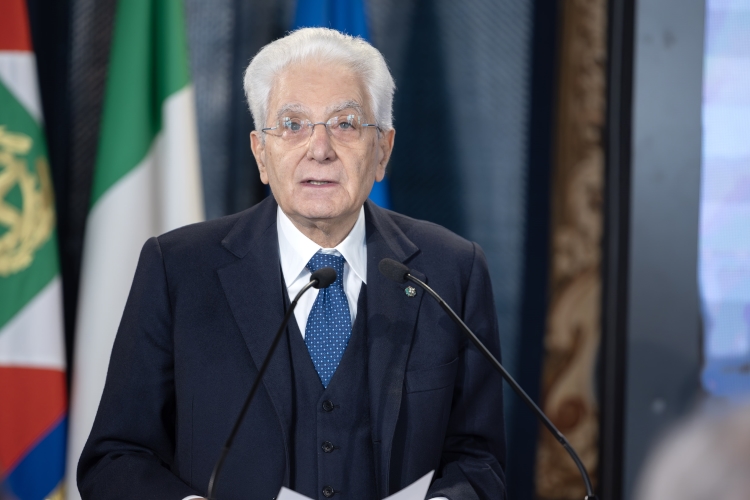 Il Presidente della Repubblica Sergio Mattarella rivolge il suo indirizzo di saluto in occasione della celebrazione del “Giorno del Ricordo”
