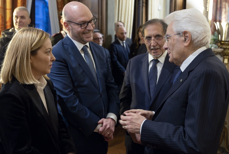 Il Presidente Sergio Mattarella con Ignazio La Russa, Presidente del Senato della Repubblica, Lorenzo Fontana, Presidente della Camera dei deputati e Giorgia Meloni, Presidente del Consiglio dei ministri, in occasione dei colloqui bilaterali con la Santa Sede nella ricorrenza della firma dei Patti Lateranensi e dell’Accordo di Revisione del Concordato