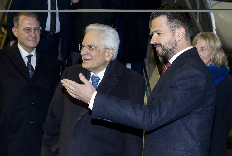 Il Presidente della Repubblica Sergio Mattarella accolto dal Presidente del Montenegro Jakov Milatovic