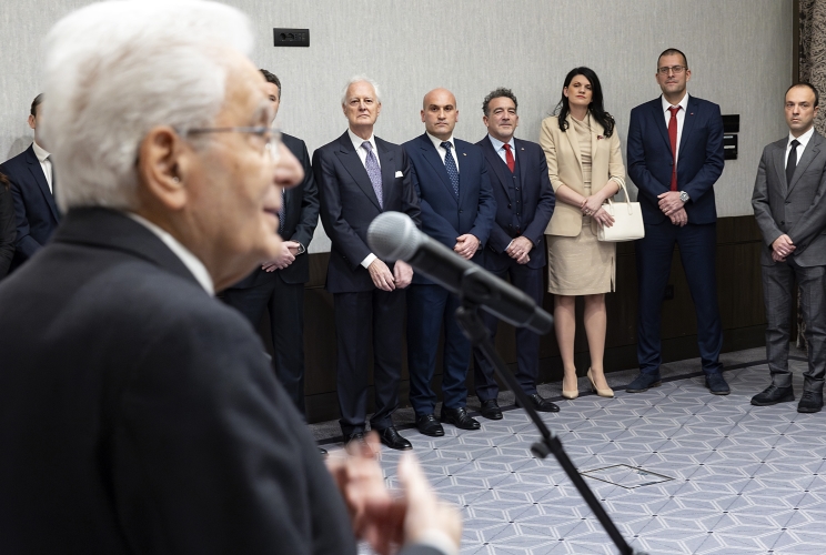 Il Presidente della Repubblica Sergio Mattarella nel corso dell'incontro con una rappresentanza della collettività italiana in Montenegro