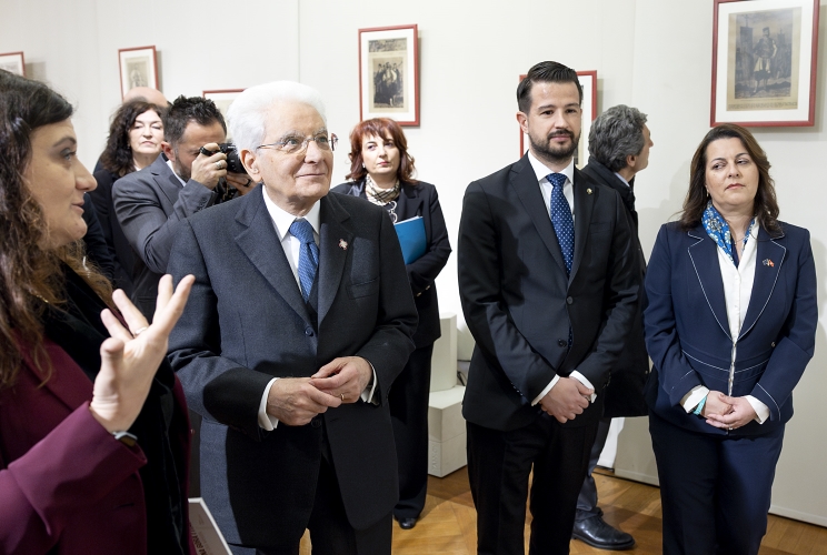 Il Presidente della Repubblica Sergio Mattarella con il Presidente del Montenegro Jakov Milatović, in occasione della visita alla mostra "Montenegro e Italia: incontro di due popoli"
