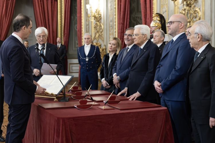 Il Presidente Sergio Mattarella in occasione della cerimonia di giuramento del nuovo Giudice della Corte costituzionale, Francesco Saverio Marini
