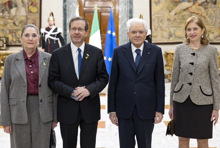 Il Presidente Sergio Mattarella  e la Sig.ra Laura con Isaac Herzog, Presidente dello Stato di Israele e consorte
