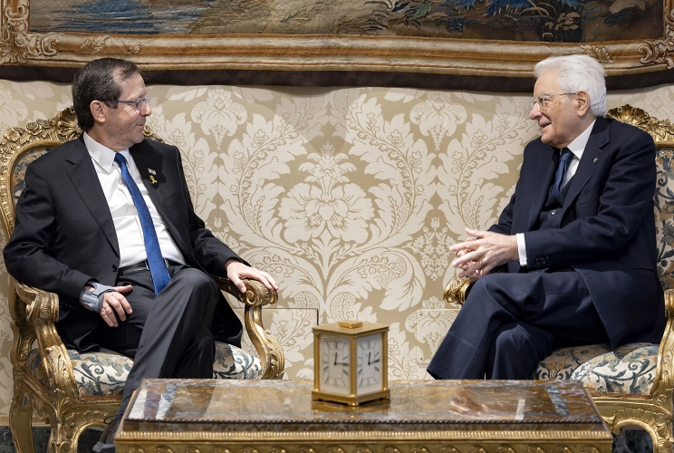 Il Presidente Sergio Mattarella con Isaac Herzog, Presidente dello Stato di Israele, durante i colloqui privati
