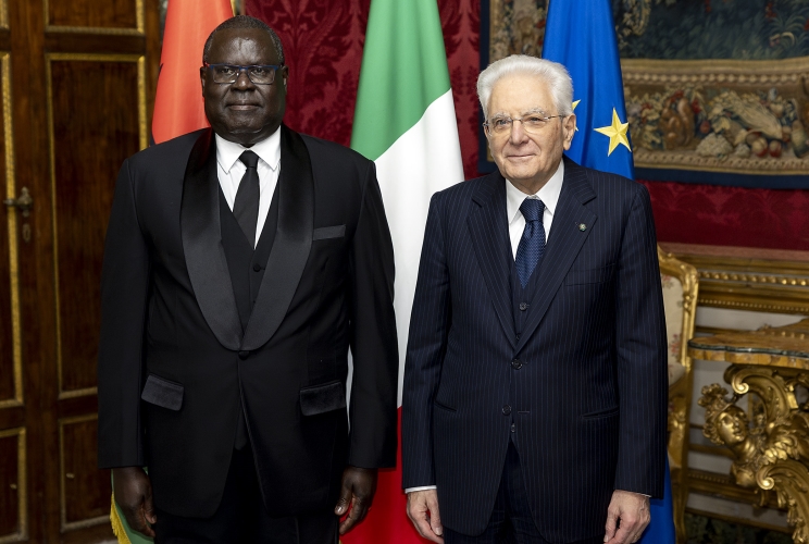 Il Presidente Sergio Mattarella con S.E. il Signor Augusto Artur António Da Silva, nuovo Ambasciatore della Repubblica della Guinea Bissau, in occasione della presentazione delle Lettere credenziali