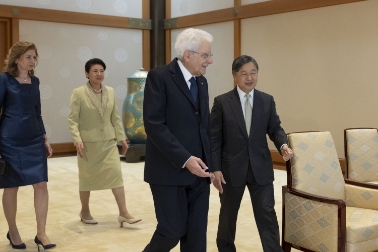 Il Presidente della Repubblica Sergio Mattarella e la Sig.ra Laura a Palazzo Imperiale di Tokyo, con le Loro Maestà Imperiali l’Imperatore Naruhito e l’Imperatrice Masako 
