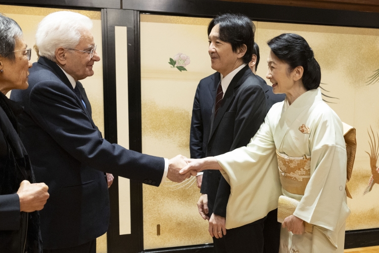 Il Presidente della Repubblica Sergio Mattarella a Meiji Kinenkan incontra S.A.I. il Principe Akishino e S.A.I. la Principessa Akishino
