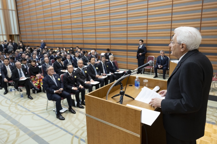 Il Presidente Mattarella incontra vertici del Keidanren ed esponenti dell’imprenditoria giapponese e italiana