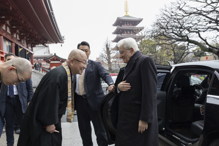 Il Presidente della Repubblica Sergio Mattarella visita il Tempio buddista Senso-ji