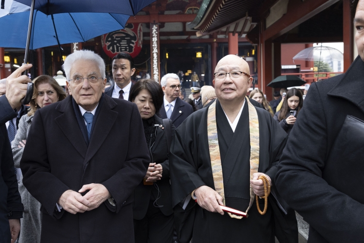 Il Presidente della Repubblica Sergio Mattarella visita il Tempio buddista Senso-ji