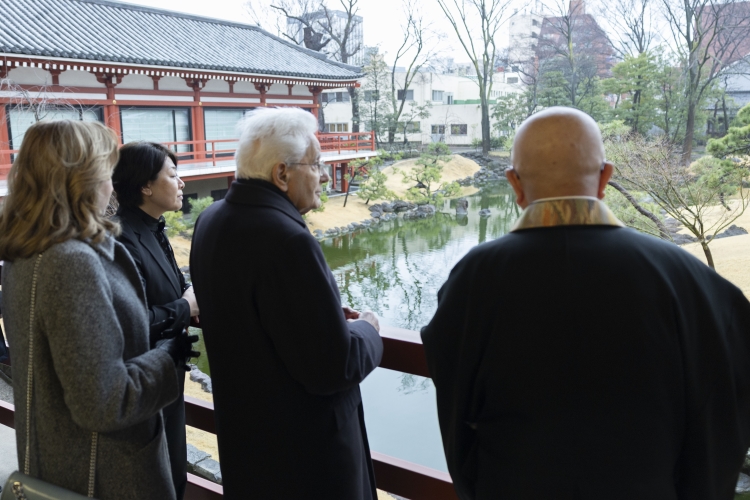 Il Presidente della Repubblica Sergio Mattarella visita il Tempio buddista Senso-ji