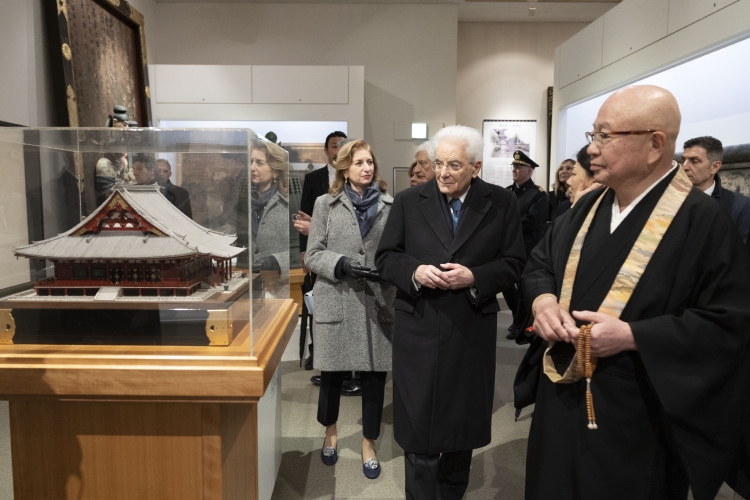 Il Presidente della Repubblica Sergio Mattarella visita il Tempio buddista Senso-ji