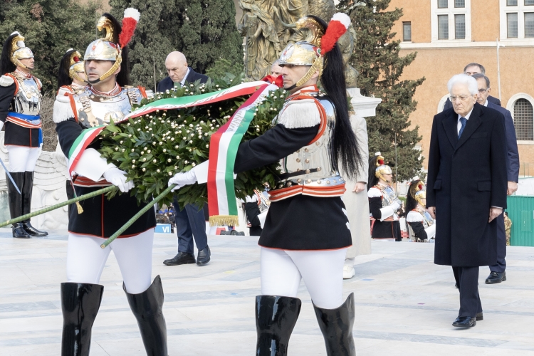 Il Presidente Sergio Mattarella in occasione della deposizione di una corona d’alloro sulla Tomba del Milite Ignoto, nella ricorrenza della Giornata dell’Unità Nazionale
