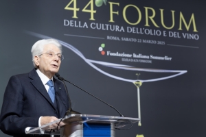 Il Presidente della Repubblica Sergio Mattarella in occasione del 44° Forum dell’Olio e del Vino organizzato dalla Fondazione Italiana Sommelier dell’olio e del vino
