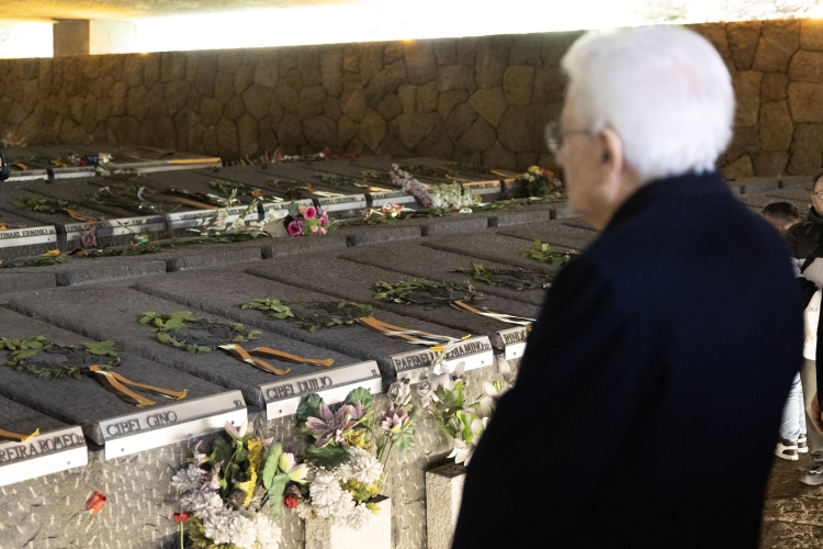 Il Presidente della Repubblica Sergio Mattarella in occasione della cerimonia commemorativa del 81° anniversario dell'eccidio delle Fosse Ardeatine
