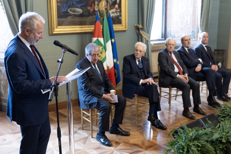 Il Presidente della Repubblica Sergio Mattarella incontra il Presidente dell’Associazione Italiana Editori, unitamente ad una delegazione  
