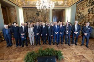 Il Presidente della Repubblica Sergio Mattarella incontra il Presidente dell’Associazione Italiana Editori, unitamente ad una delegazione  
