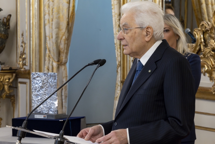 Il Presidente Sergio Mattarella nel corso dell'incontro con una delegazione della Fondazione per la Sussidiarietà