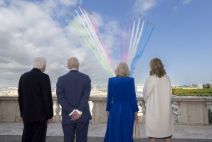 Sorvolo della Pattuglia Acrobatica Nazionale e delle Red Arrows in occasione della visita di stato delle loro Maestà il Re Carlo e la Regina Camilla 
