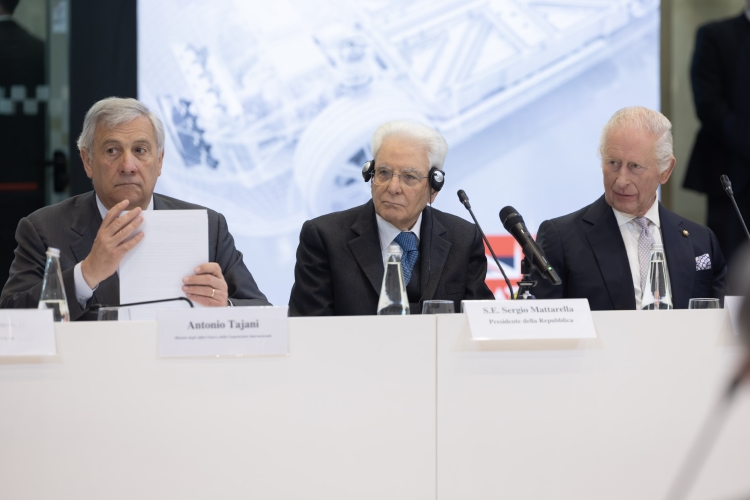 Il Presidente della Repubblica Sergio Mattarella con Sua Maestà il Re Carlo III del Regno Unito di Gran Bretagna e Irlanda del Nord, al Complesso architettonico di Testaccio, alla conclusione della Tavola Rotonda dal titolo “Energia pulita per la crescita”  

