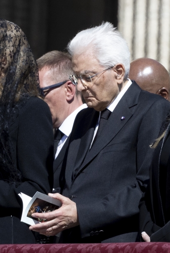 Il Presidente della Repubblica Sergio Mattarella alle Esequie Solenni del Sommo Pontefice Francesco