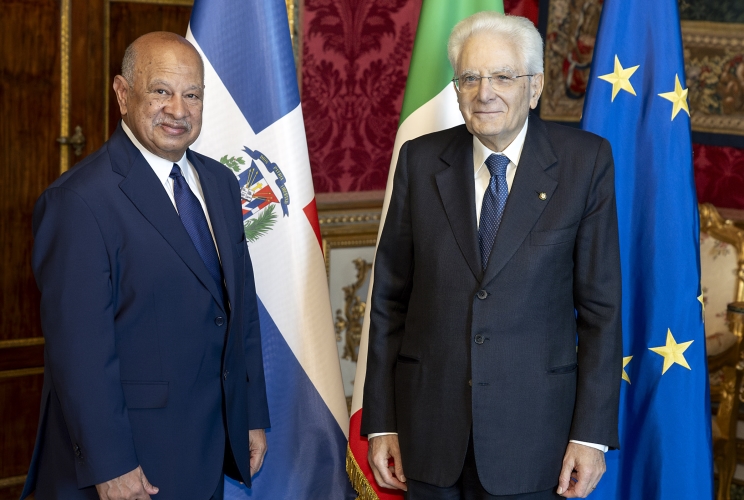 Il Presidente Sergio Mattarella con S.E. il Signor Rafael Antonio Lantigua Ciriaco, nuovo Ambasciatore della Repubblica Dominicana, in occasione della presentazione delle Lettere credenziali