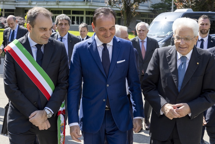 Il Presidente della Repubblica Sergio Mattarella accolto da Alberto Cirio, Presidente della Regione Piemonte e Stefano Lo Russo,  Sindaco della Città Metropolitana di Torino, in occasione della cerimonia di apertura dell’Anno Accademico della Scuola di Sviluppo del Centro internazionale di Formazione dell’Organizzazione internazionale del Lavoro