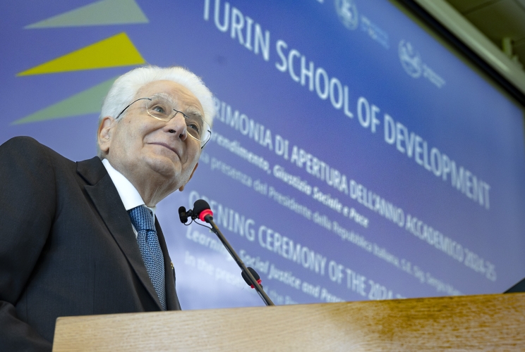 Il Presidente della Repubblica Sergio Mattarella rivolge il suo indirizzo di saluto in occasione della cerimonia di apertura dell’Anno Accademico della Scuola di Sviluppo del Centro internazionale di Formazione dell’Organizzazione internazionale del Lavoro