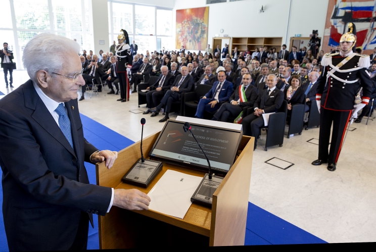 Il Presidente della Repubblica Sergio Mattarella rivolge il suo indirizzo di saluto in occasione della cerimonia di apertura dell’Anno Accademico della Scuola di Sviluppo del Centro internazionale di Formazione dell’Organizzazione internazionale del Lavoro