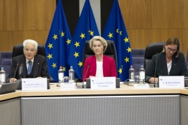 Il Presidente della Repubblica Sergio Mattarella con Ursula von der Leyen, Presidente della Commissione Europea
