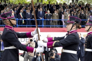 Il Presidente della Repubblica Sergio Mattarella assiste alla cerimonia militare del Mak π 100 del 205° corso “Fierezza” dell'Accademia Militare, con il passaggio della "Stecca".