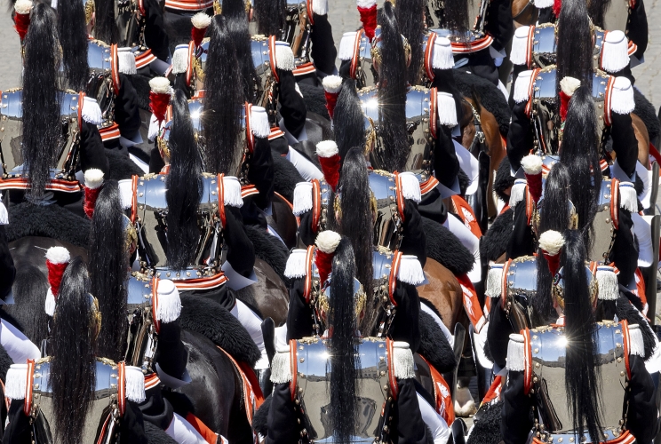 Il Cambio solenne della Guardia d'Onore da parte del Reggimento Corazzieri a cavallo con la Fanfara del IV Reggimento Carabinieri a cavallo, in occasione della Festa della Repubblica
