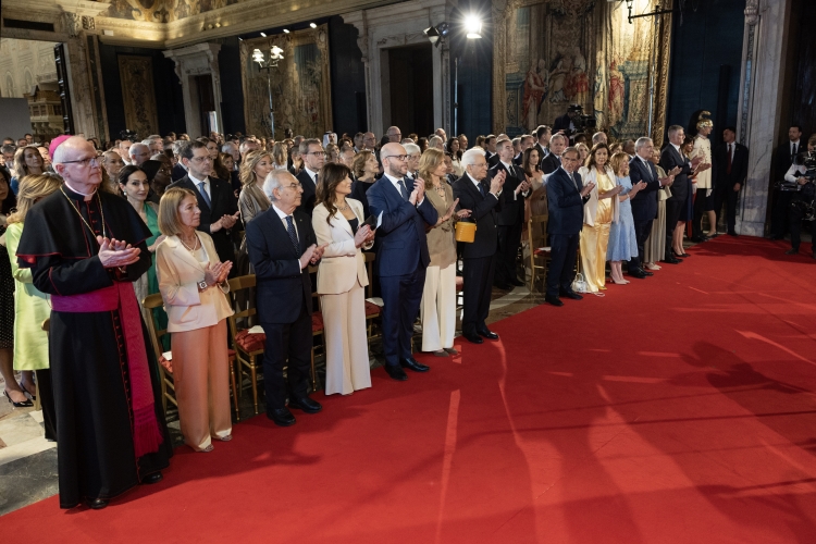 Il Presidente Sergio Mattarella in occasione del concerto eseguito dall’Orchestra del Teatro di San Carlo di Napoli, diretta dal Maestro Riccardo Frizza, in onore del Corpo Diplomatico accreditato presso lo Stato Italiano