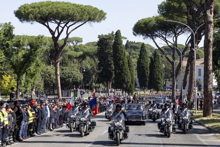 Il Presidente Sergio Mattarella alla Rivista Militare in occasione del 79° anniversario della Repubblica Italiana