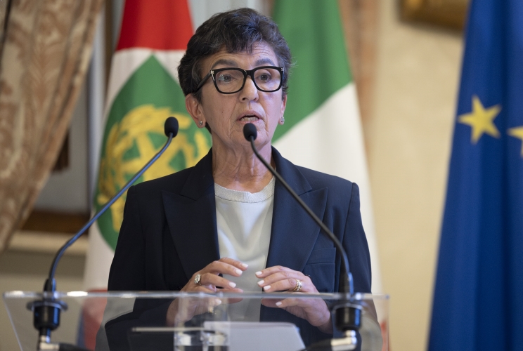 L'intervento della Dott.ssa Alessandra dal Verme, Direttore dell’Agenzia del Demanio  alla cerimonia di inaugurazione di parte della nuova sede della Biblioteca di Archeologia e Storia dell’Arte a Palazzo San Felice
