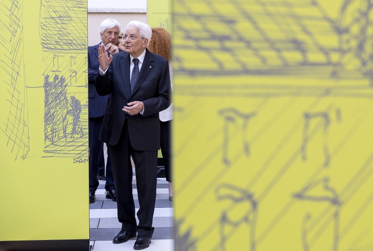 Il Presidente Sergio Mattarella visita una parte della nuova sede della Biblioteca di Archeologia e Storia dell’Arte a Palazzo San Felice