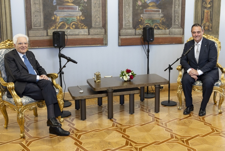Il Presidente Sergio Mattarella con Stefano Besseghini, Presidente dell'Autorità di regolazione per Energia Reti e Ambiente