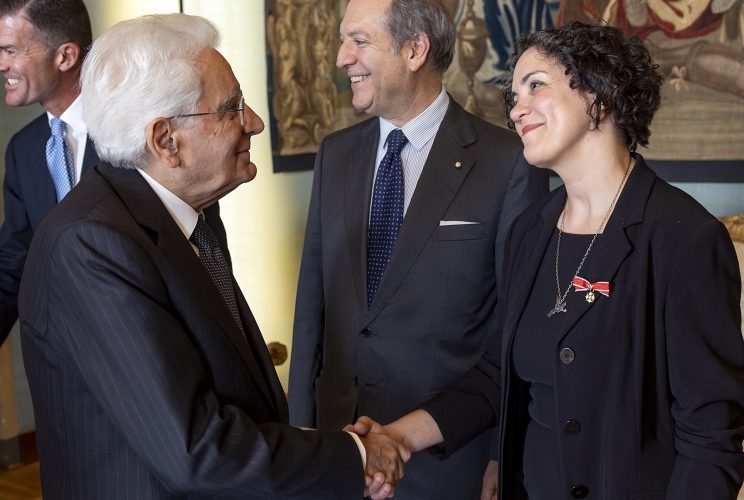 Il Presidente Sergio Mattarella saluta Maria Chiara Prodi, Segretaria Generale del Consiglio Generale degli Italiani all'Estero, in occasione dell'incontro con il CGIE