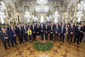Il Presidente Sergio Mattarella al termine dell'incontro con il Consiglio Generale degli Italiani all'Estero