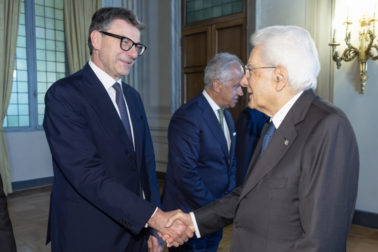 Il Presidente della Repubblica Sergio Mattarella con Giancarlo Giorgetti, Ministro dell’Economia e delle Finanze, in occasione dell'incontro con i Ministri ed altri membri del Governo, in vista del Consiglio Europeo   
